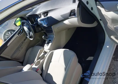 2015 Nissan Sentra Sv z USA, uszkodzony, nr VIN 3N1AB7AP5FL696078